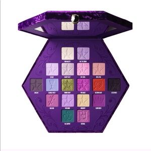 BRAND NEW BLOOD LUST PALETTE